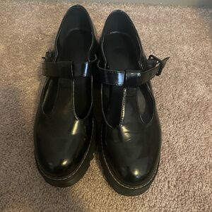 Platform Mary Jane shoes